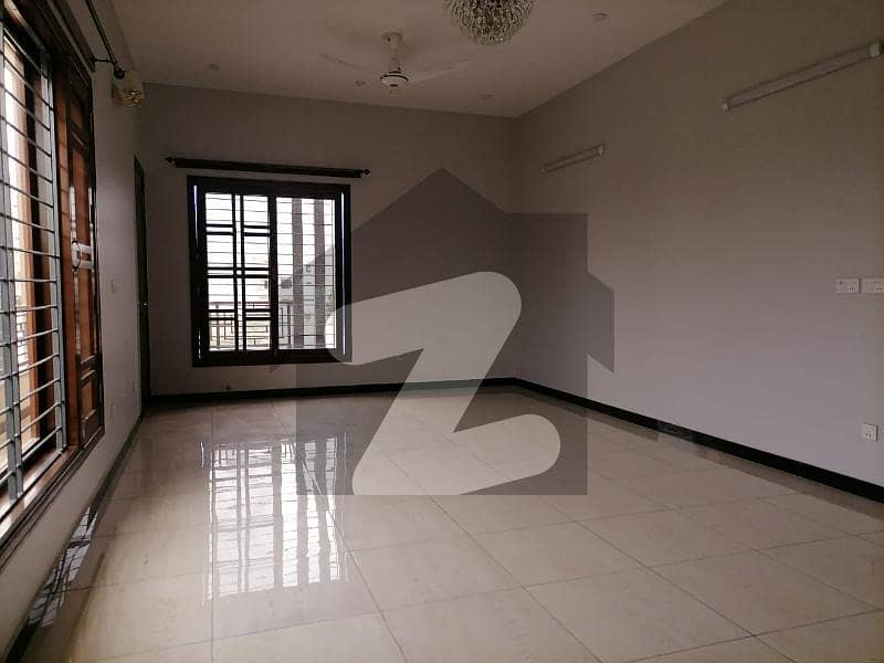 Prime Location 300 Square Yards Upper Portion For sale In Federal B Area - Block 5 Karachi