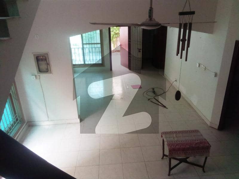 ڈی ایچ اے فیز 5 ڈی ایچ اے ڈیفینس,کراچی میں 2 کمروں کا 10 مرلہ مکان 1.5 لاکھ میں کرایہ پر دستیاب ہے۔