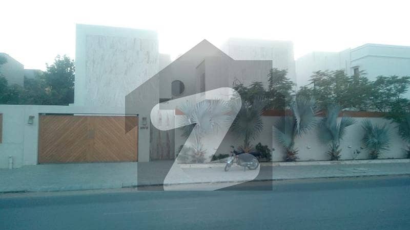 1000 Yard Designer Bungalow Available For Rent In DHA Phase 8