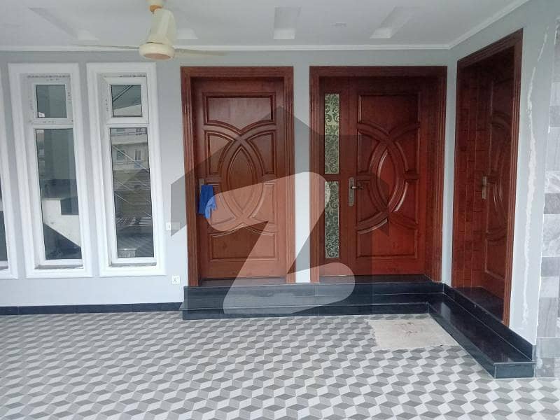 BEAUTIFUL 10 MARLA UPPER PORTION FOR RENT IN G14 ISLAMABAD