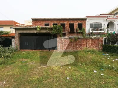 18 Marla Double Storey Semi Commercial House For Sale