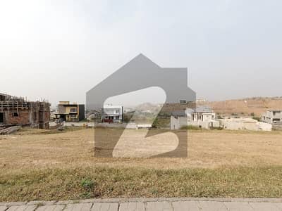 On Excellent Location Residential Plot Sized 10 Marla In Bahria Town Phase 8 - Block G
