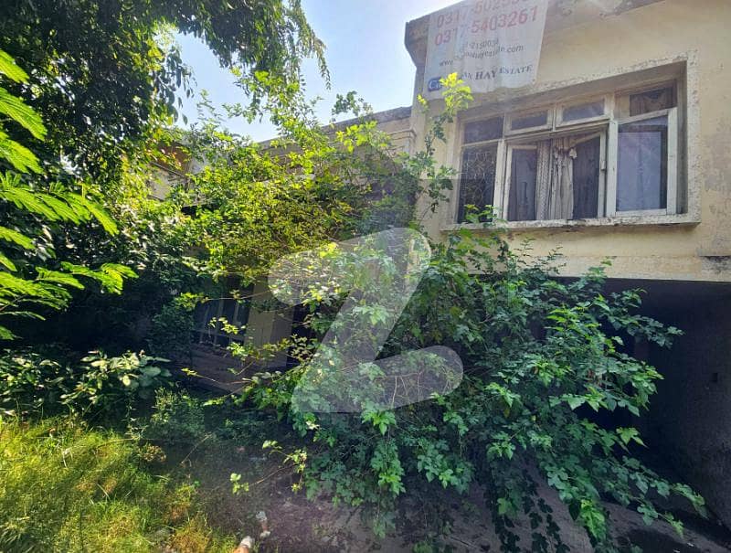 Front Back Street House For Sale: Prime F-6 Islamabad