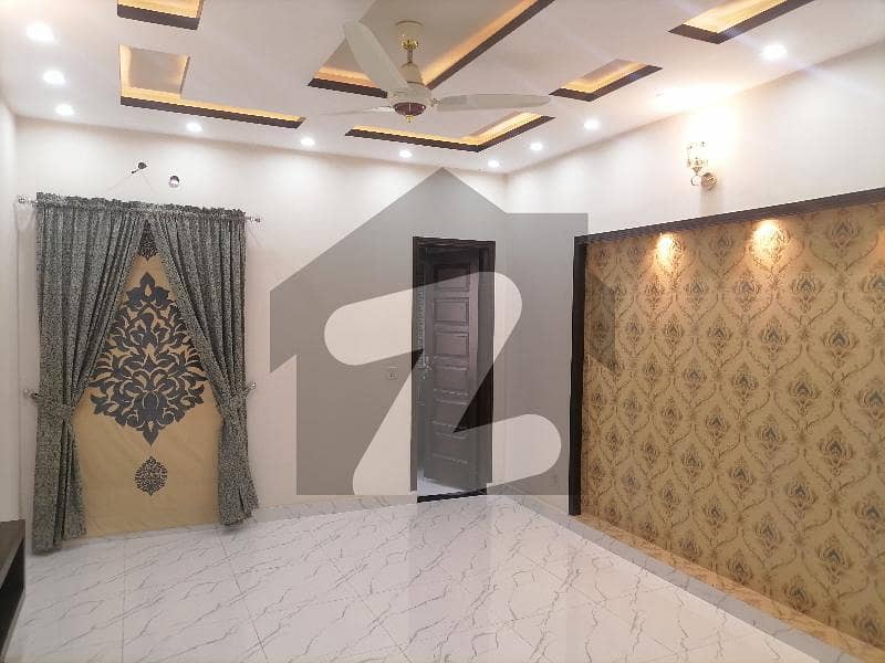 10 Marla House For rent In Lahore