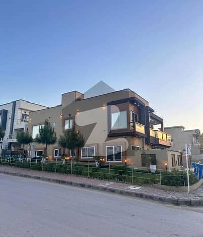 17 Marla House For Sale In Overseas Block Phase 8