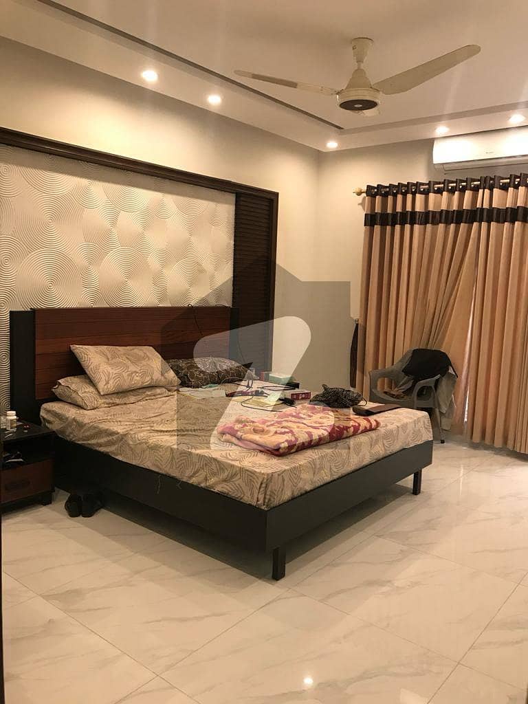 1 kanal house Lower Portion for rent