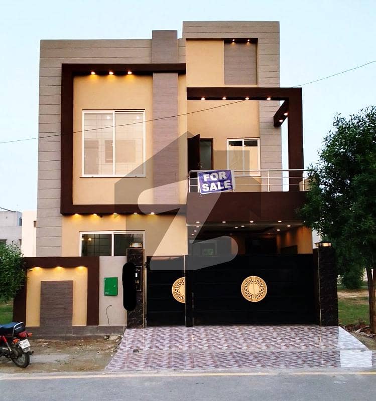 3 BEDS BRAND NEW 5 MARLA HOUSE FOR SALE LOCATED IN BAHRIA ORCHARD LAHORE