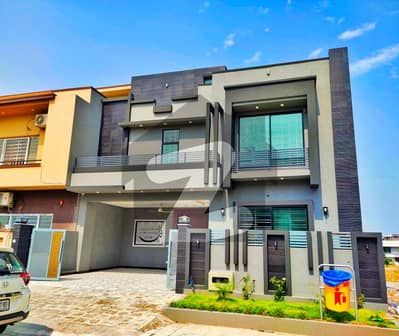 Luxurious Brand New 10 Marla House For Sale