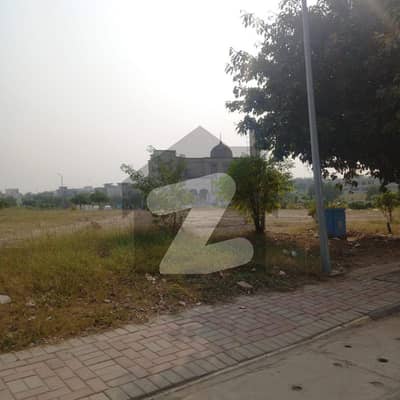 Block E 1 Kanal Plot For Sale