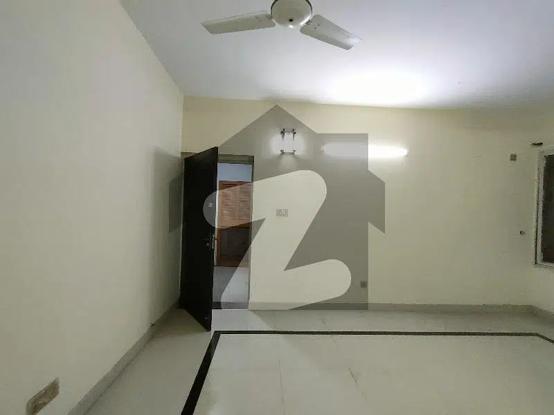 Ground Floor Renovated Flat Available For Rent in Askari-01 Lahore.