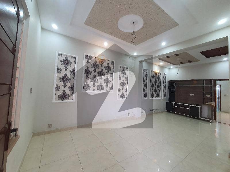 1 KANAL UPPER PORTION FOR RENT | NEAR TO PARK | PRIME LOCATION