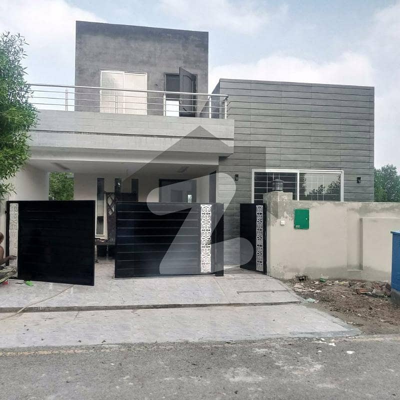 8 Marla Brand New House for sale J block in Bahria orchard Lahore