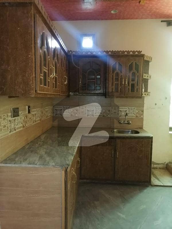 ایچ ۔ 13 اسلام آباد میں 2 کمروں کا 2 مرلہ مکان 48.0 لاکھ میں برائے فروخت۔
