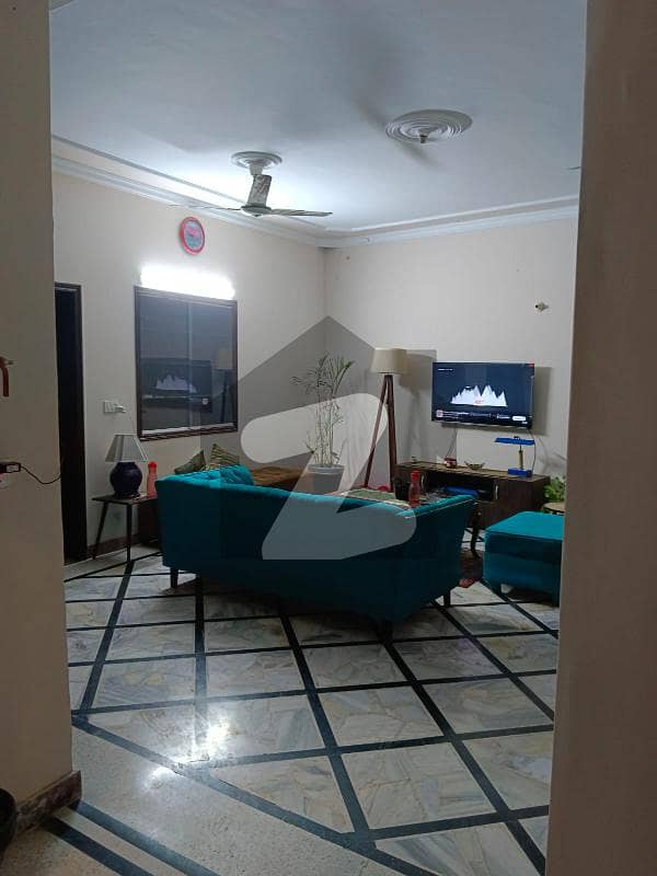 نیواقبال پارک کینٹ کینٹ,لاہور میں 2 کمروں کا 5 مرلہ زیریں پورشن 42.0 ہزار میں کرایہ پر دستیاب ہے۔