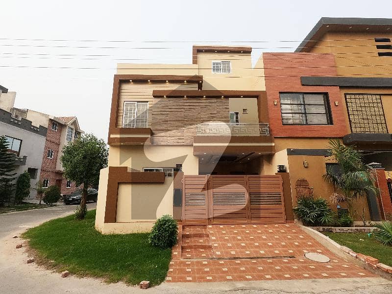 5 Marla Corner House For Sale In Nespak Housing Phase 3 Block B Lahore