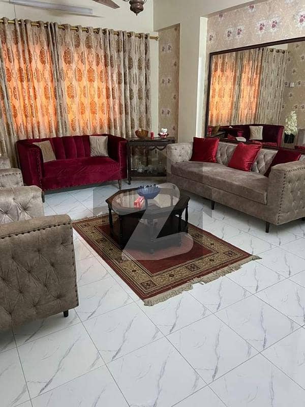 1450 Square Feet Flat Situated In Zamzama Commercial Area For sale