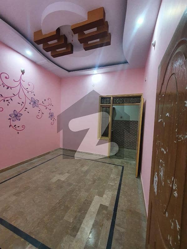 Ground floor 100 yards Corner house for RENT in 5-c/3 North Karachi, 23000. rent, 3 rooms