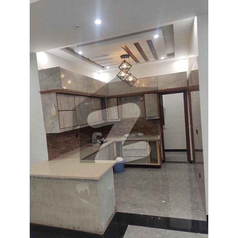 سندھ بلوچ ہاؤسنگ سوسائٹی گلستانِ جوہر,کراچی میں 8 کمروں کا 5 مرلہ مکان 3.6 کروڑ میں برائے فروخت۔