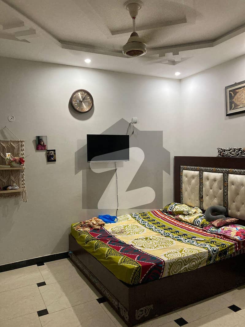 صدر کینٹ,لاہور میں 4 کمروں کا 3 مرلہ مکان 1.35 کروڑ میں برائے فروخت۔