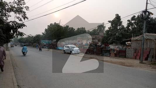 A UNIQUE AND ONE OF ITS KIND COMMERCIAL PLOT FOR SALE ON MAIN BAHADUR SHAH ZAFFAR ROAD