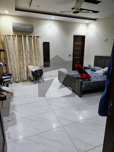 10 Marla Flat For Rent In Wapda Town Phase 1