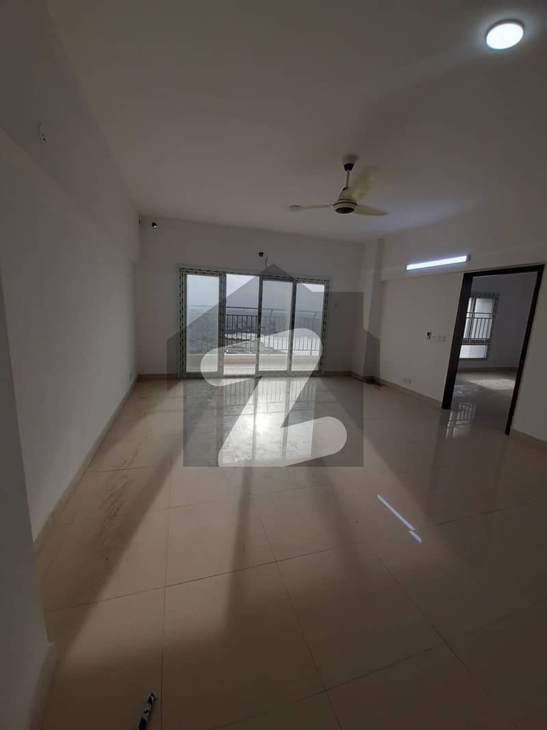 4 Bed DD Apartment Available For Rent