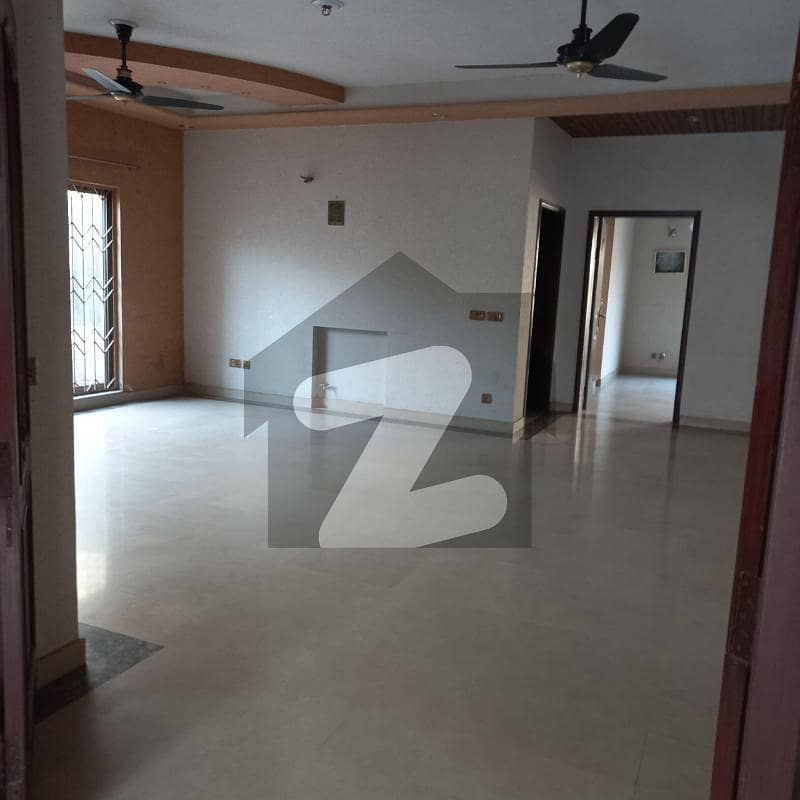 1 KANAL UPPER PORTION WITH GAS AVAILABLE FOR RENT IN NFC PHASE 1 BLOCK B