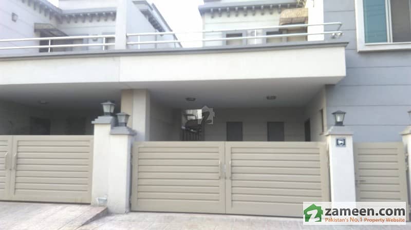 Best Opportunity 10 Marla 3 Bed Rooms House For Sale Askari 11 Ideal Location
