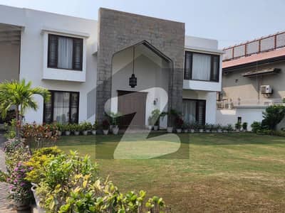 1000 Sq. Yds. Well Maintained Luxurious Compact Bungalow For Sale At Khayaban-E-Mujahid, DHA Phase 5