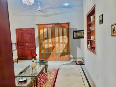 ڈی ایچ اے فیز 6 ڈیفنس (ڈی ایچ اے),لاہور میں 3 کمروں کا 1 کنال بالائی پورشن 85.0 ہزار میں برائے فروخت۔