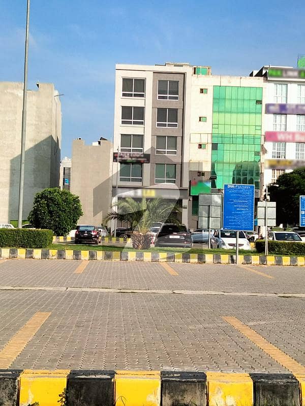 8 Marla Facing Parking Rented Commercial Plaza(in 12lac)Commercial Plaza is Now Available For Sale in Prime Area of DHA Lahore