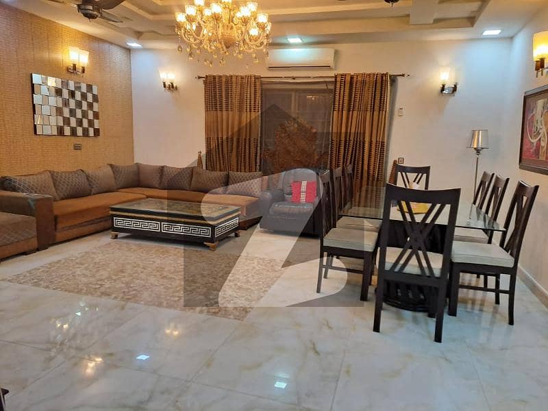 1 Kanal Semi Furnished Full House For Rent