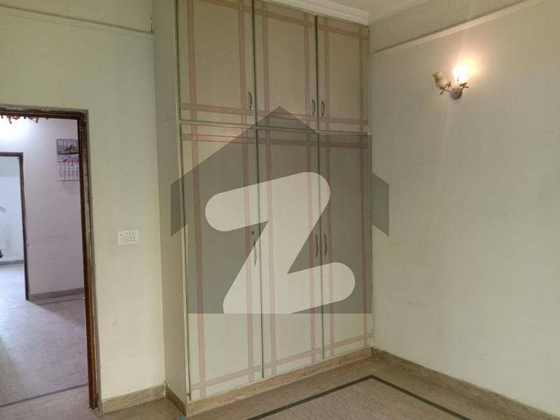 بی او آر ۔ بورڈ آف ریوینیو ہاؤسنگ سوسائٹی لاہور میں 2 کمروں کا 12 مرلہ زیریں پورشن 75.0 ہزار میں کرایہ پر دستیاب ہے۔