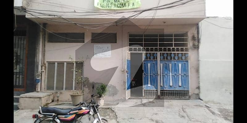 شاہ دین سکیم فیروزپور روڈ,لاہور میں 5 کمروں کا 7 مرلہ مکان 2.95 کروڑ میں برائے فروخت۔