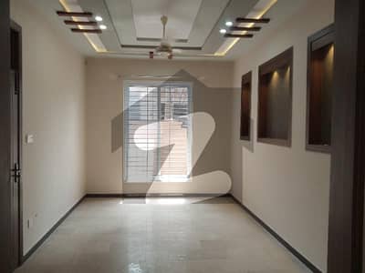 Beautiful Gurond Floor For Rent In Green Avenew Park Rod Chak Shahzad