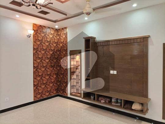 3 Bed Upper Portion Available For Rent In Jinnah Garden