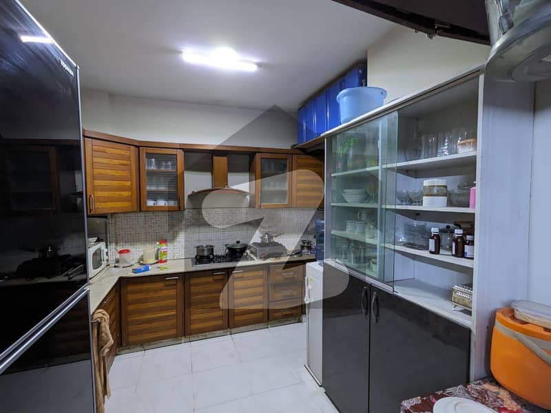 Grey Skyline 3 Bed Dd 1400 Sq. Ft Corner West Open GulistaneJauhar