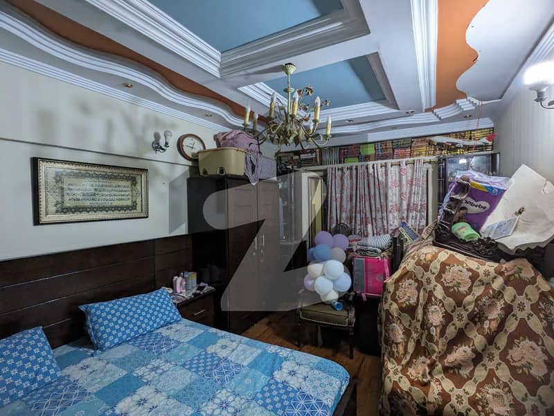 Grey Skyline 3 Bed Dd 1400 Sq. Ft Corner West Open GulistaneJauhar