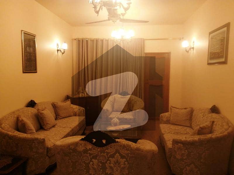 نارتھ ناظم آباد ۔ بلاک ای نارتھ ناظم آباد,کراچی میں 3 کمروں کا 6 مرلہ فلیٹ 1.5 کروڑ میں برائے فروخت۔