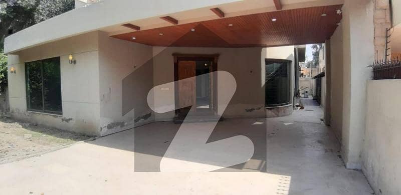Ideally Located House Of 10 Marla Is Available For sale In Lahore