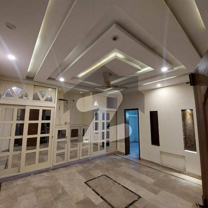 12 Marla Corner Lower Lock Separate Gate Upper Portion For Rent Johar