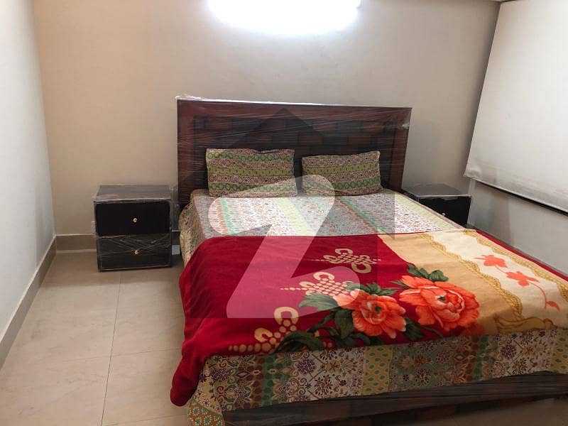 Beautiful fully furnished room available for rent