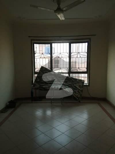 8 Marla 2nd Floor Portion For Rent In Johar Town Lahore