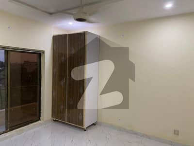 پاک عرب ہاؤسنگ سوسائٹی لاہور میں 2 کمروں کا 3 مرلہ بالائی پورشن 22.0 ہزار میں کرایہ پر دستیاب ہے۔