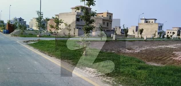 5 Marla Half Paid Plot For Sale In Platinum Block Park View City Lahore