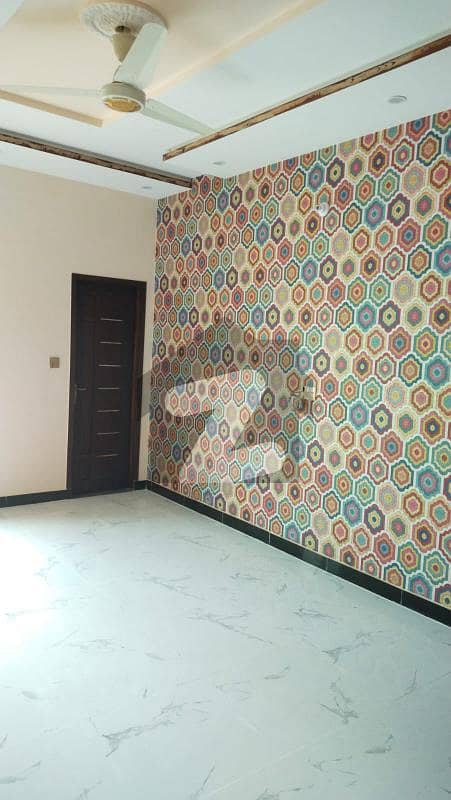 پاک عرب ہاؤسنگ سوسائٹی لاہور میں 3 کمروں کا 3 مرلہ مکان 45.0 ہزار میں کرایہ پر دستیاب ہے۔