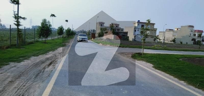 5 Marla Hot Location Full Paid Plot For Sale in Diamond Block Park View City Lahore