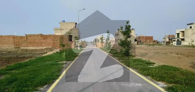 5 Marla Half Paid Central Location Plot For Sale in Platinum Block Park View City Lahore