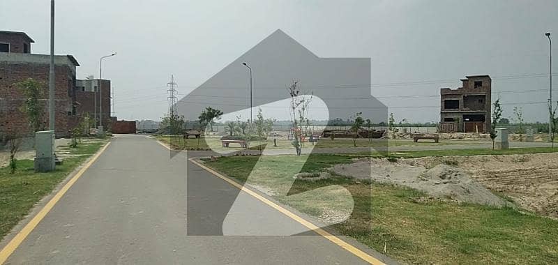 5 Marla Ideal Location Transfer Free Plot For Sale in Crystal Block Park View City Lahore