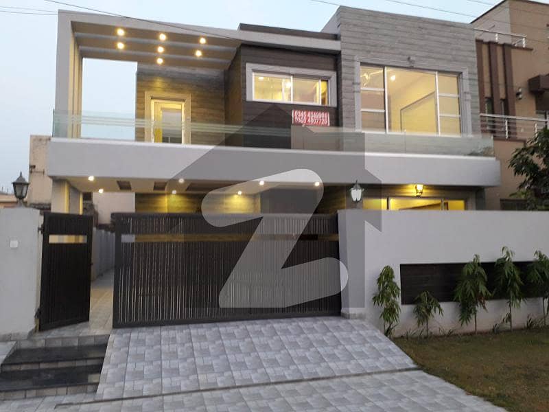 10 Marla Most Luxurious House In Very Reasonable Price (needy Owner) Available In Central Park Society